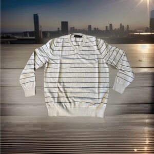 Nautica Men’s Size Medium V- Neck Striped Sweater. Multicolor. Great Condition.